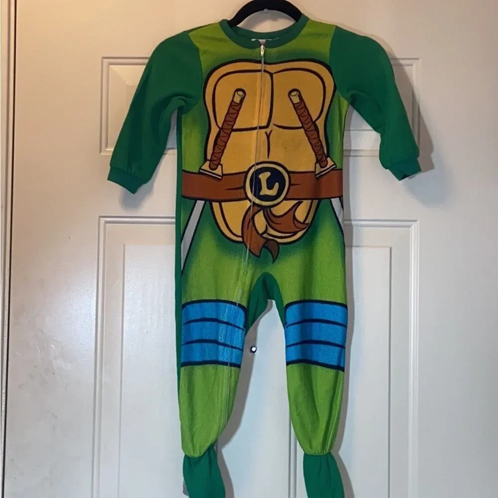 Set Of 3  Pc Nickelodeon (2) (1) Carter’s one you size 4T